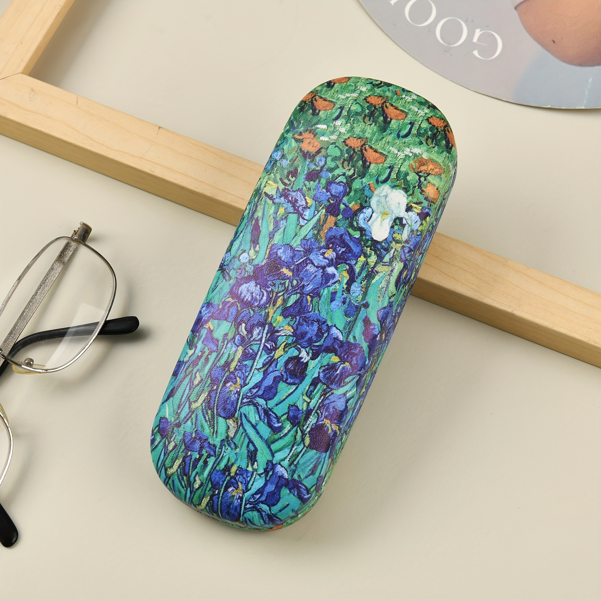 1pc Van Gogh, Oil Painting Style Eyeglass Case: retailer-supplied image