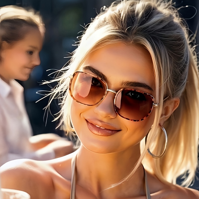 1 Pair of Women's Classic Square Frame Leopard Print Black Fashion Glasses, Bohemian Style, Trendy Retro Design for Daily Wear and Outfit Matching