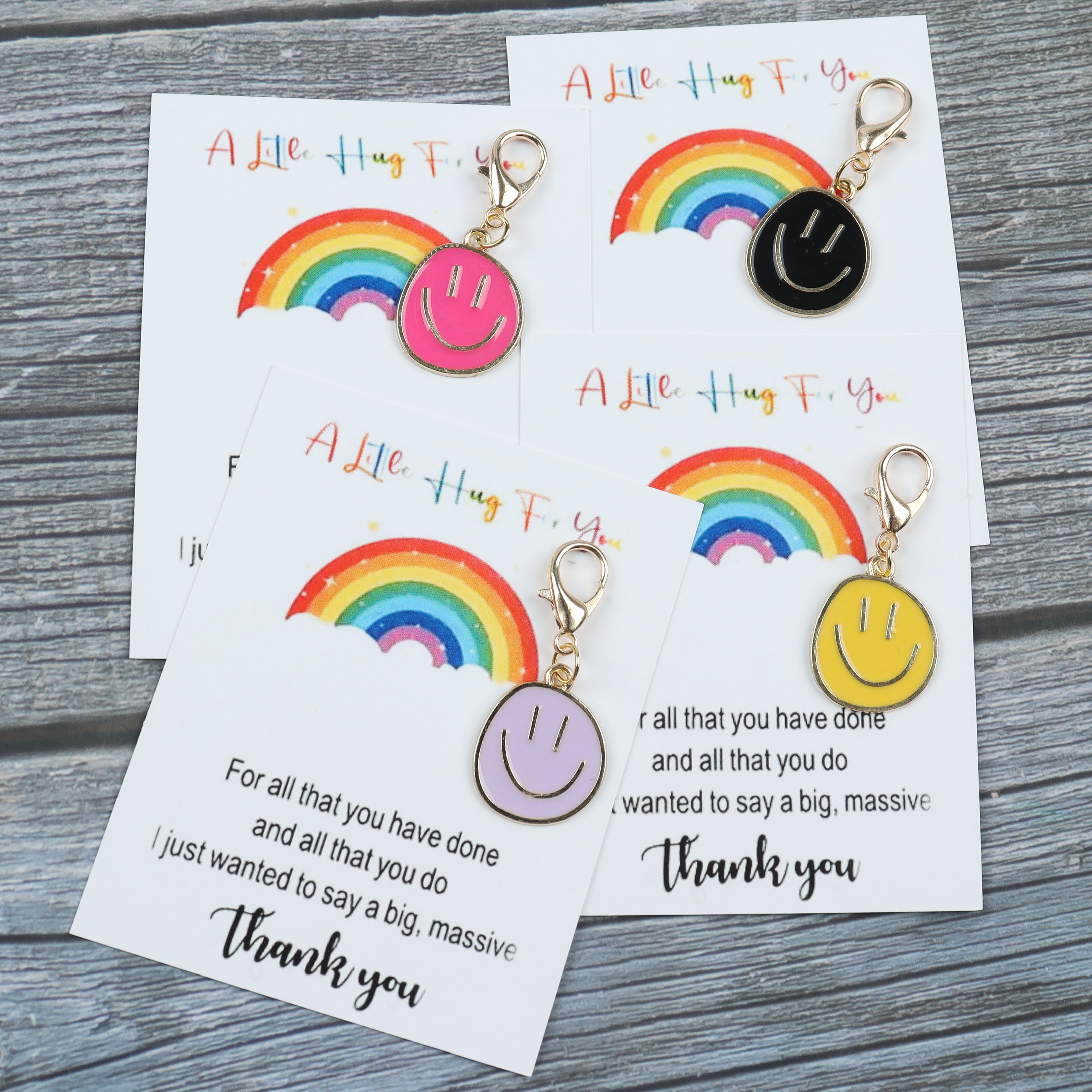 

4pcs Cute Personalized Keychains With Rainbow Hug Thank You Cards Charm Small Gifts For Wallets, Backpacks And Party Supplies Daily Accessories Party Gifts Must-have Small Gifts For Thanksgiving