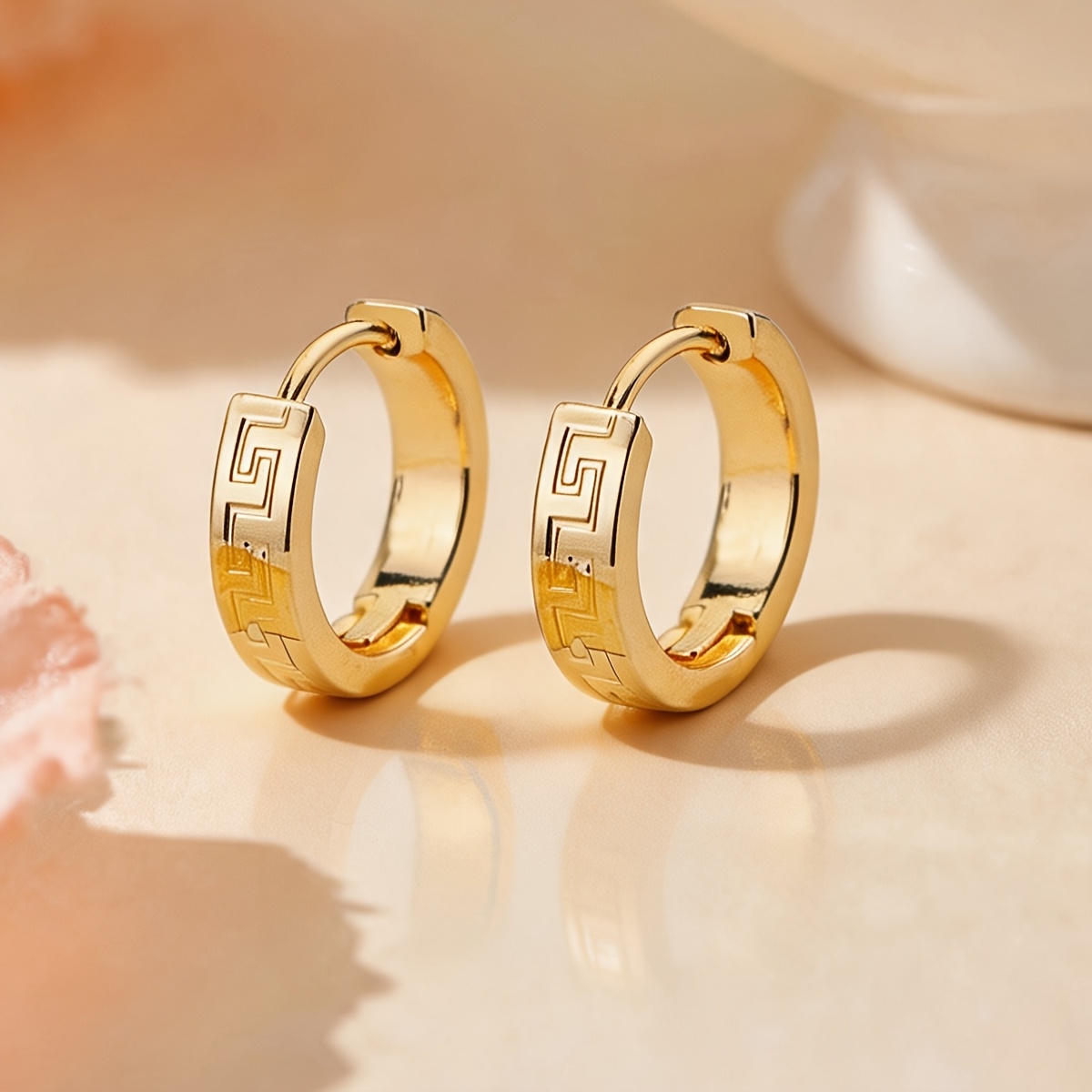 TEMU 1 Par/2 piezas Aretes de acero inoxidable clásicos continuos geométricos en relieve para mujer y hombre, mini aretes de abrazaderos, joyería