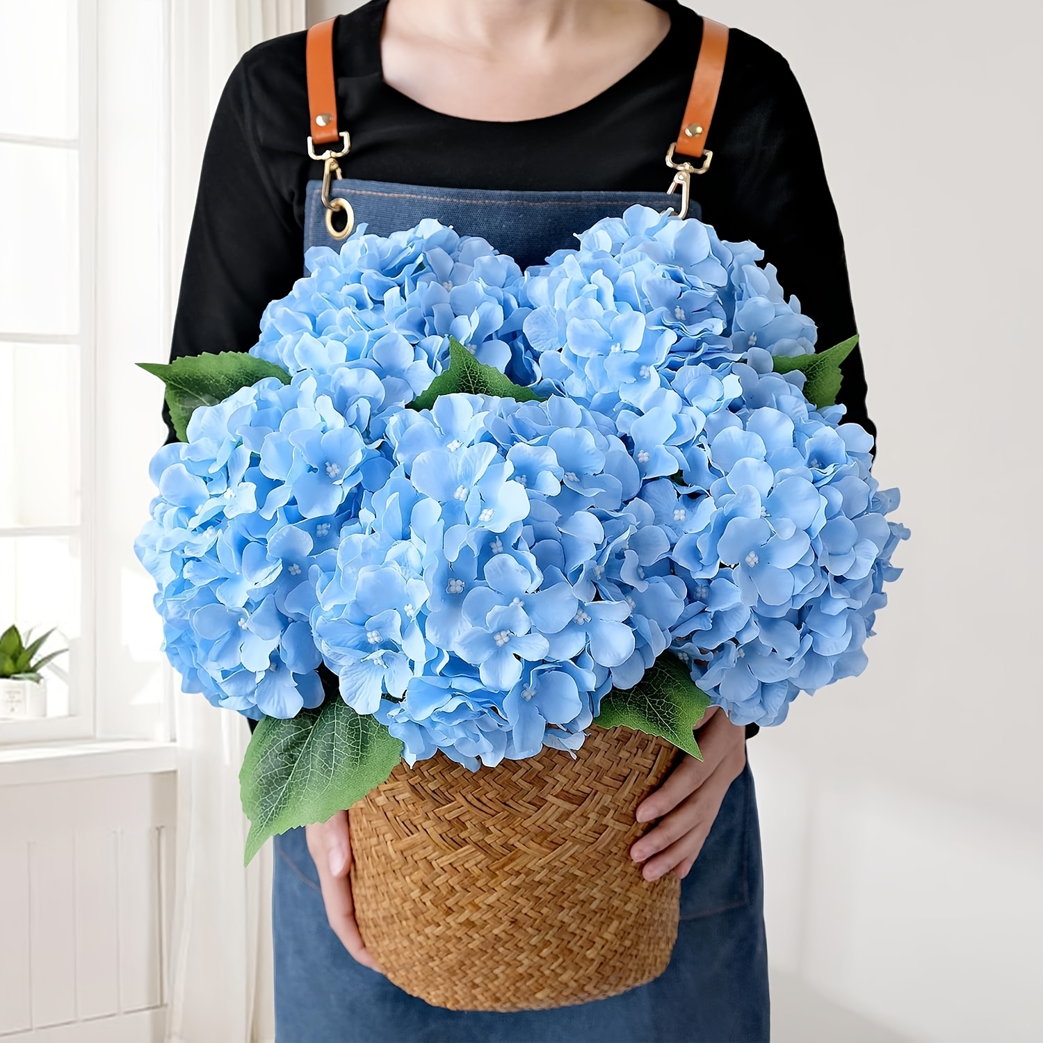 A Set of 4/8 Blue Artificial Hydrangeas with Long Stems, Perfect for Christmas Decorations, Weddings, Home Gardens, Valentine'S Day, And As Centerpieces in Kitchen Or Dining Room Vases