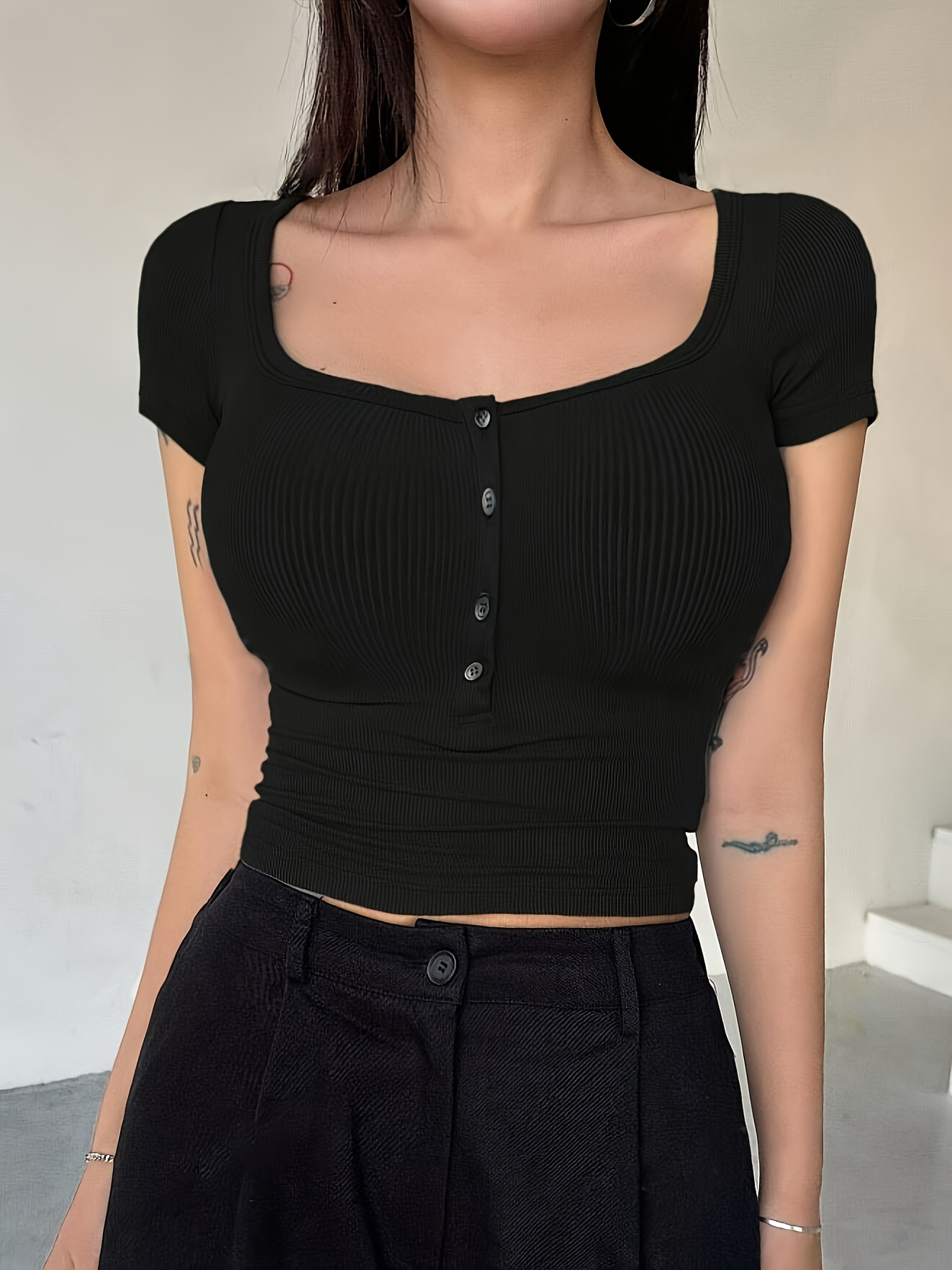 Women'S Elegant Ribbed Crop Top with Button Front - Pink, Short Sleeve, Button-Up Shirt for Spring/Summer, Polyester Blend, Machine Washable, Spring Fashion Tee | Buttonup Shirt | Texture