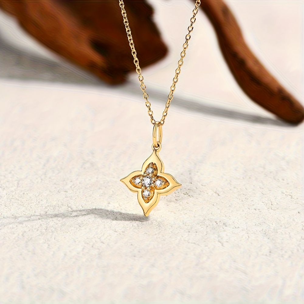 Women's 18K Gold-Plated Clover Necklace — Everyday & Festive Gift