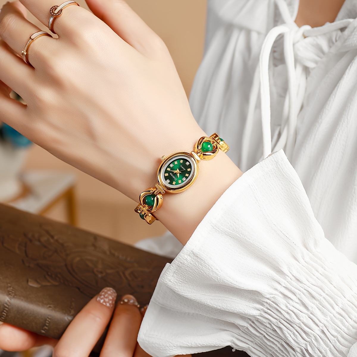 Vintage-Inspired Women's Watch with Accents Golden-Tone Alloy Band,  Quartz Movement, Oval Dial Elegant Gift for Mother's Day, Valentine's D