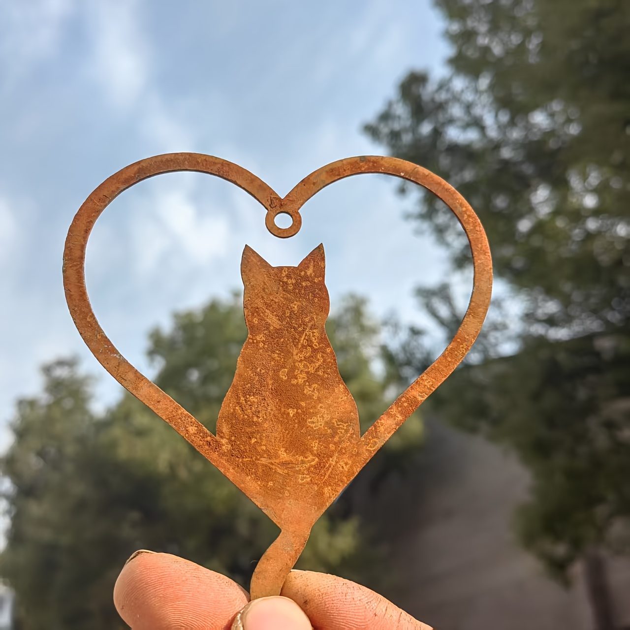 E-shop Skurriles rustikales Katzenherz-Silhouette Metall Wandkunst - 6 Zoll/15 cm Rostkunst Metall Katzenschild, einzigartiges Gedenkgeschenk für