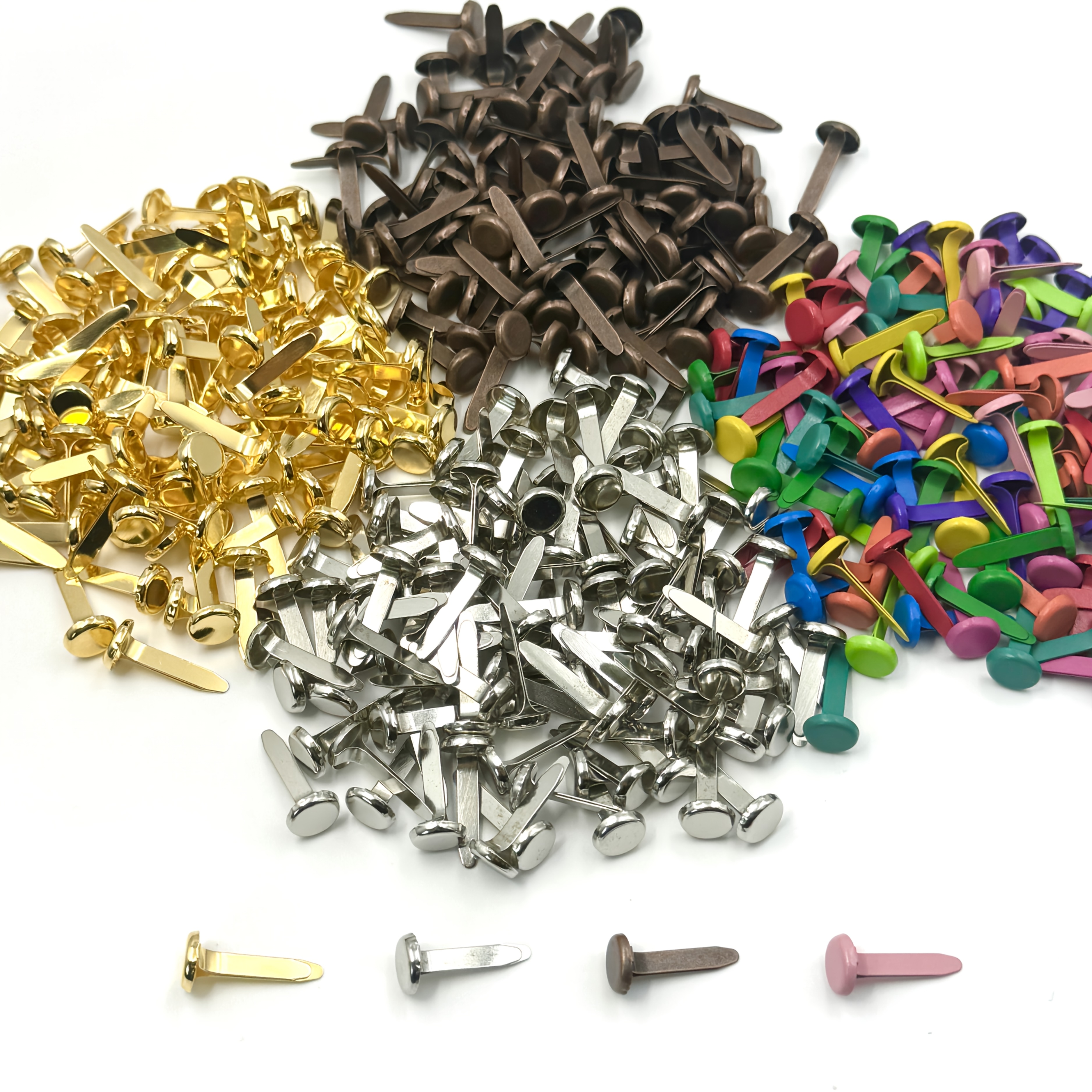 

Ensemble de pièces de Fixations à Ongles Métalliques à Pieds, rivets, tiges, taille 8mm*18mm - adaptés pour DIY, albums de souvenirs, décorations d'art de bureau, décoration scolaire, fixateurs de