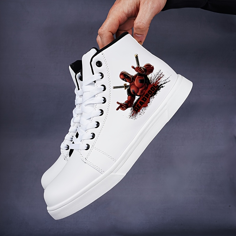 Stijlvolle, klassieke Marvel sportschoenen met patroon