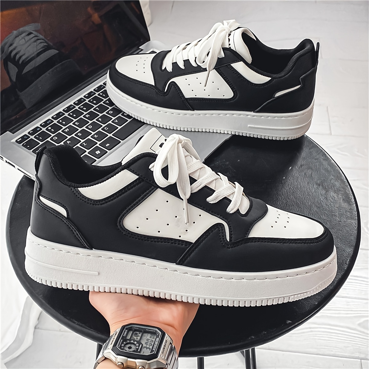 

Men' Skateboard Sneakers - Lace-up, Low-top With Platform Sole For All Outdoor Activities