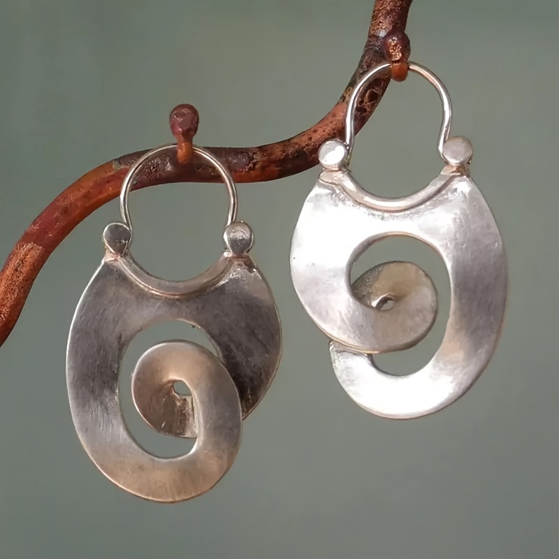 

Vintage-inspired Spiral Hoop Earrings - 925 Silver Plated, Nickel-free Copper Ear Studs, Minimalist Bohemian Jewelry For Women, Perfect For Daily Wear, Gift-giving, And Christmas Celebrations