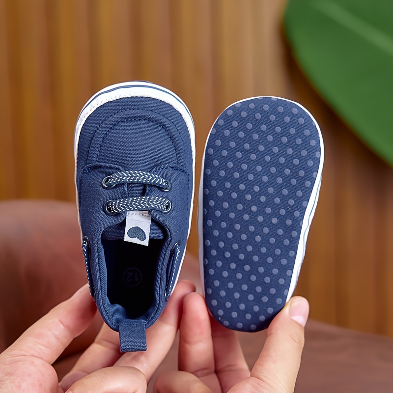 Casual Slip-On Canvas Footwear for Newborns 0-1 Year, Breathable First Walker Sneakers for Both Genders