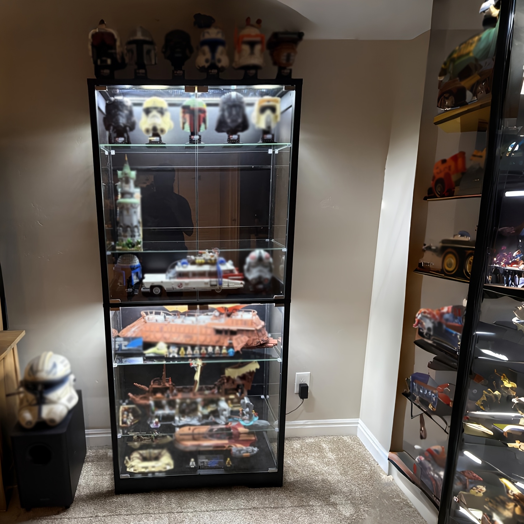 TEMU 5-6 Shelves Display Cabinet With Glass Door, Storage Space, And 3-color Lighting; Suitable For Collectibles; Adjustable Shelf Height And With A