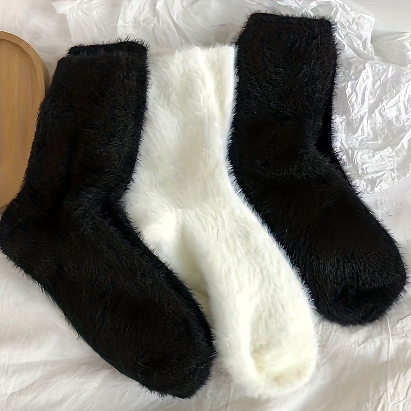 

4 Paires de Chaussettes d'Hiver Douces, Épaisses et Chaudes Longueur du Genou en - Fabriquées en Tissu Tricoté en de Qualité un et une Ultimes - Lavables en , Unie, Douces