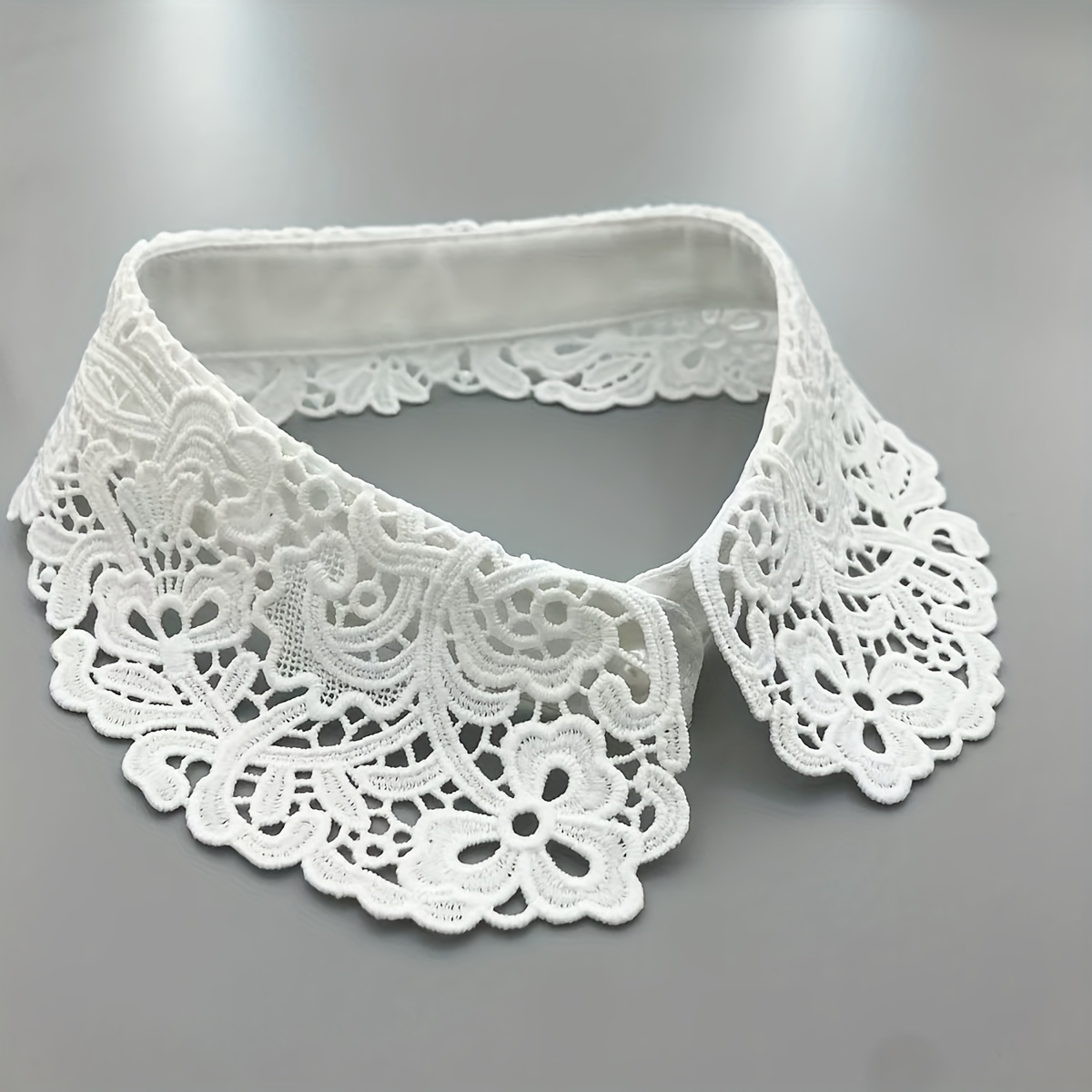 E-shop Spitzenkrawatte - 43 cm / 16,9 Zoll - Handwäsche - -Material - Damenmode-Accessoire