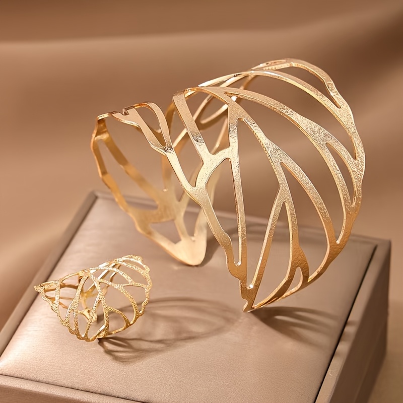 Vintage Leaf Ring Set and Bracelet