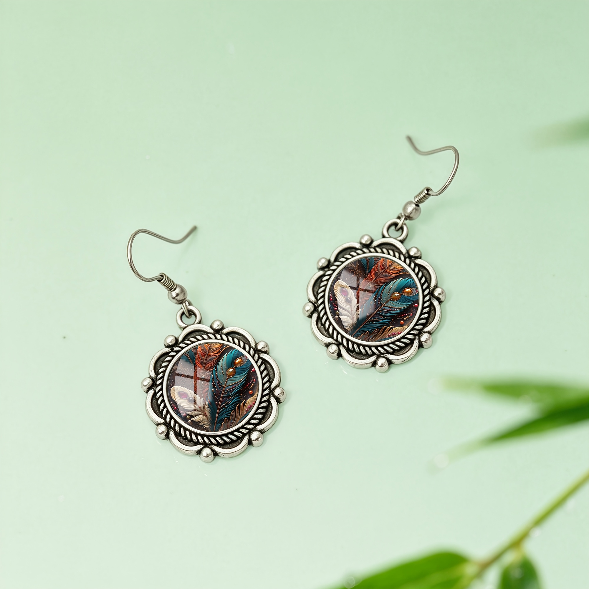 1 Pair Color-Block Feather Pattern Round Glass Scalloped Earrings