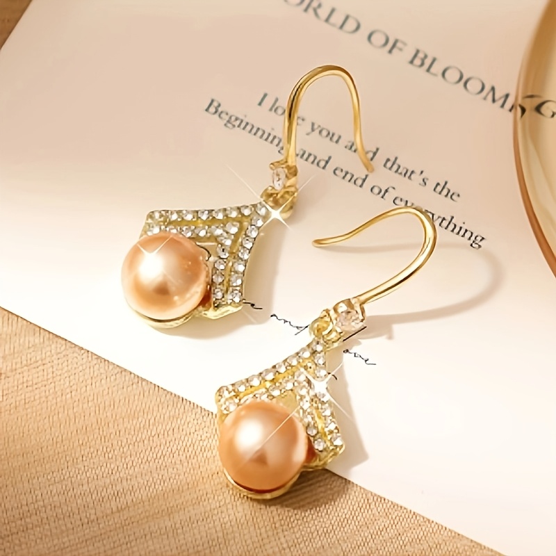 Women's Luxury Triangle Geometric Earrings, Elegant Niche Design