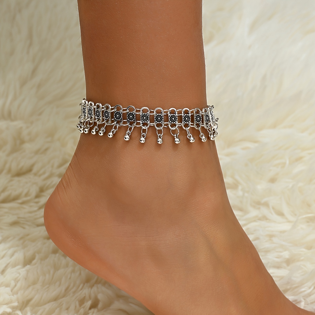 

Bohemian Style Silver-plated Anklet - Zinc Alloy Beach Vacation Ankle Bracelet With Charms And Tassels - Daily & Holiday Accessory For All Seasons