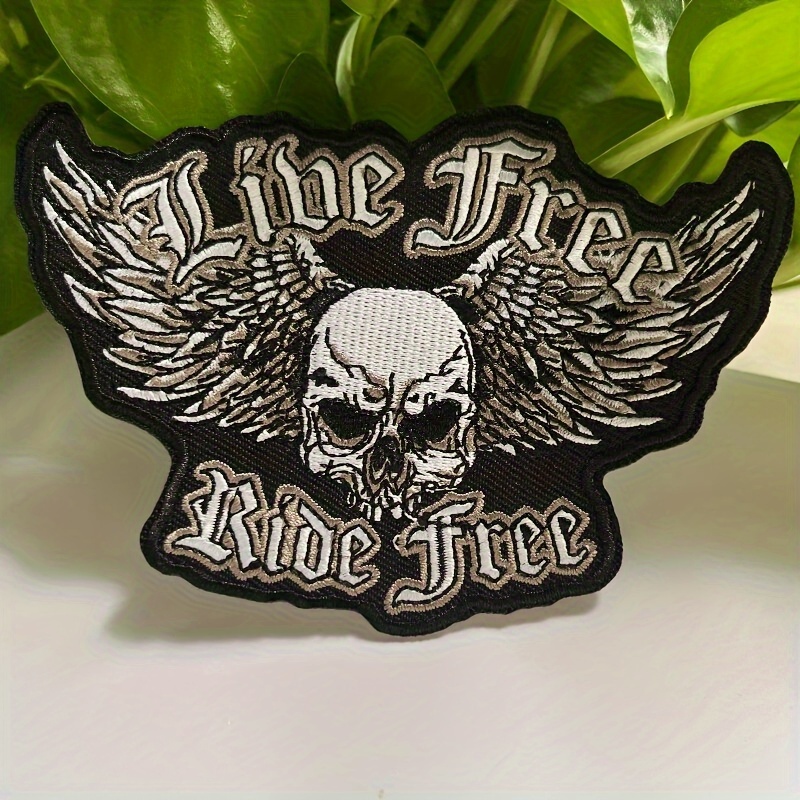 

Motorcycle-inspired Embroidered Patch With "live Free " Motif, Mixed Color, Iron-on Backing, Diy Decoration Badge For Clothing And Accessories