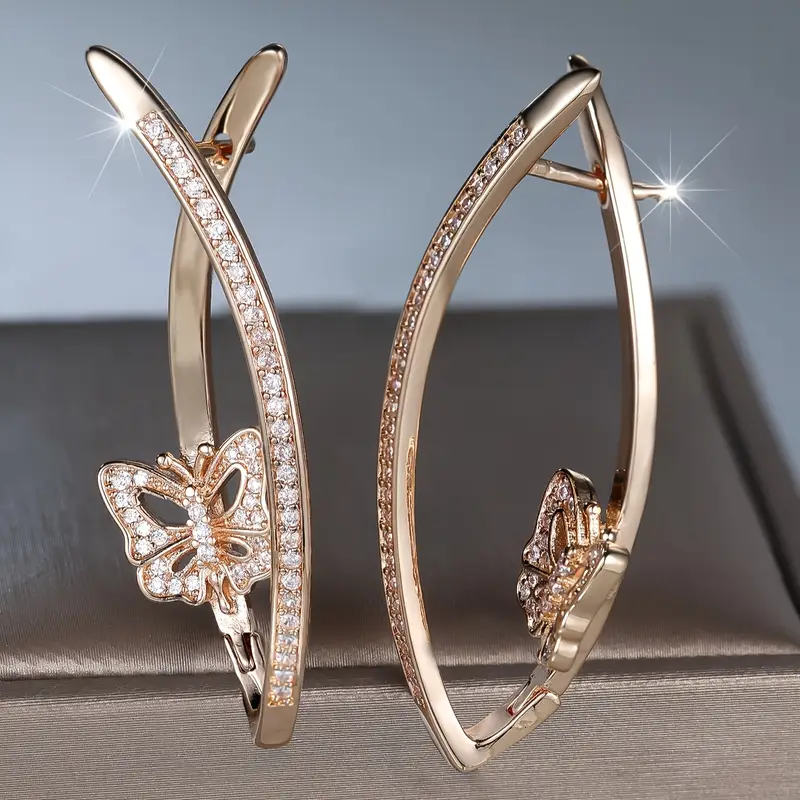 A Pair Luxurious Silvery Zirconia Shaped