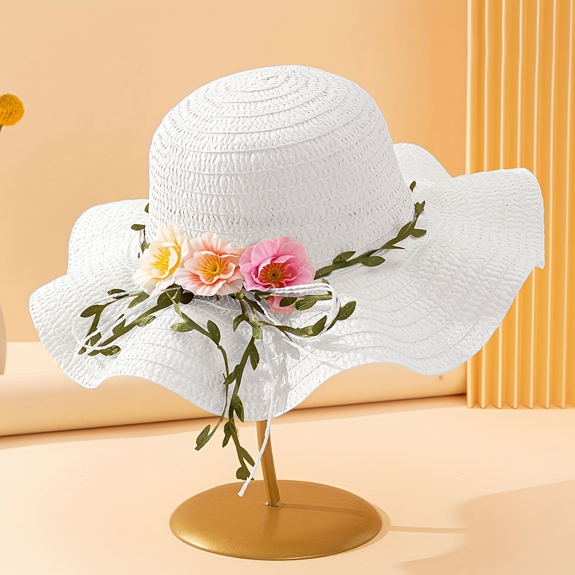 1 damen strohhut mit blumen- und blattverzierung, wellenförmiger design im süßen pastoralen stil – ideal für outdoor-ausflüge, hochzeiten, sommerurlaub & strandspaziergänge