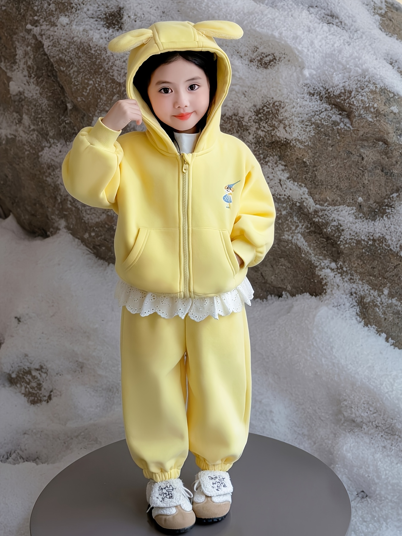 girls cartoon plus velvet thickened hooded sweatshirt trousers suit autumn and winter 2025   trendy baby girl cute cartoon plus velvet casual sports suit two piece suit trendy for outdoor Product details 5