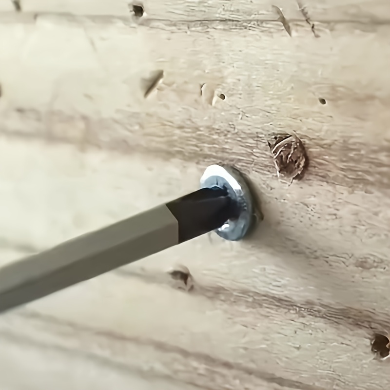 Multi-Purpose Screw Extractor for Rusted Screws