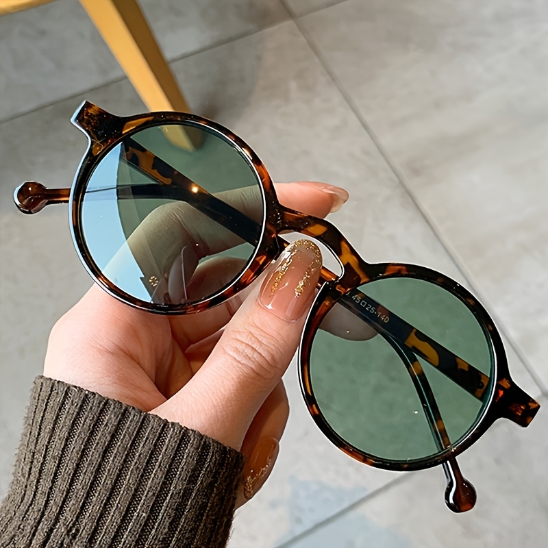 1pc Oval Frame Women's Decorative Glasses, Leopard Print Frame Fashion Glasses, And Cute