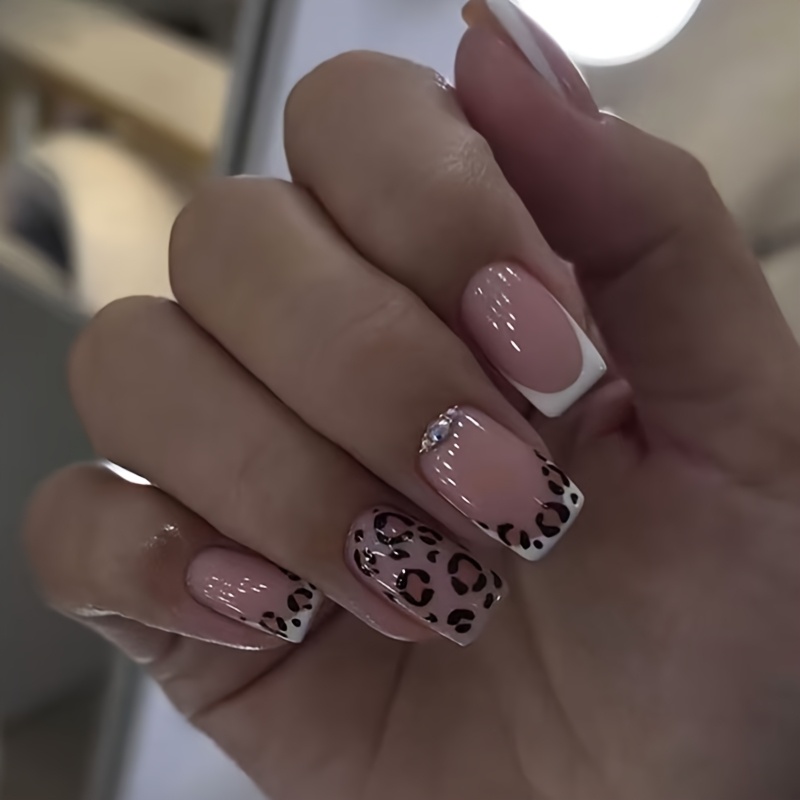 

24pcs Elegant Square Press-on Nails Set, Mixed With Print & Accents, , Middle Length For
