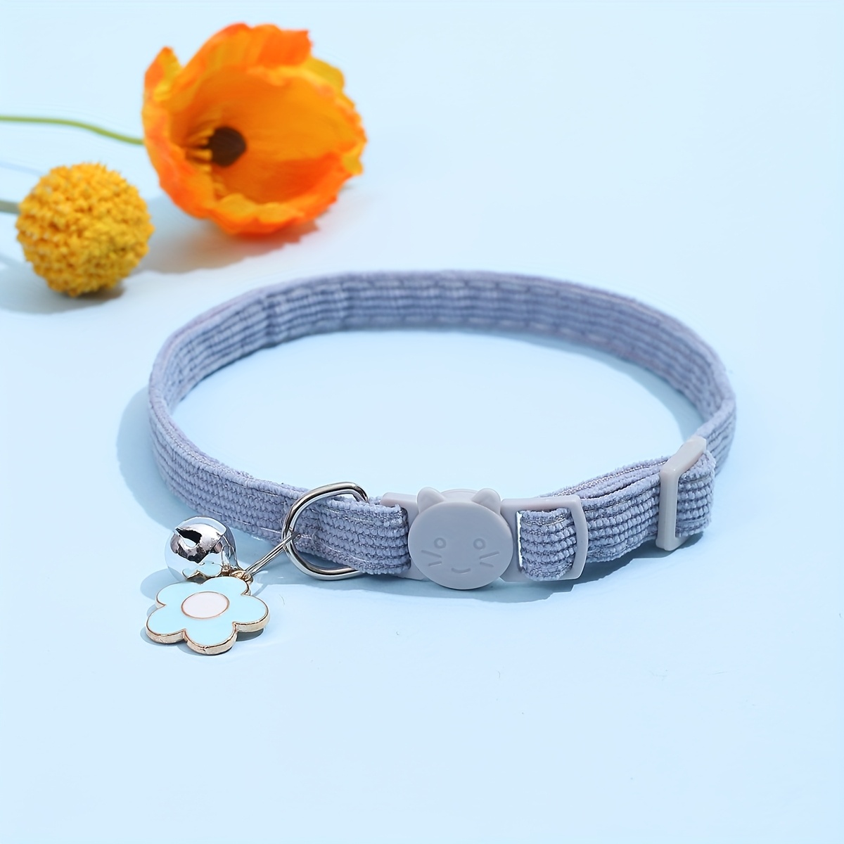 Image of Adjustable Cat Collar , Safety Snap Hook, Polyester Material, Small Breed Recommended, Flower Charm Design