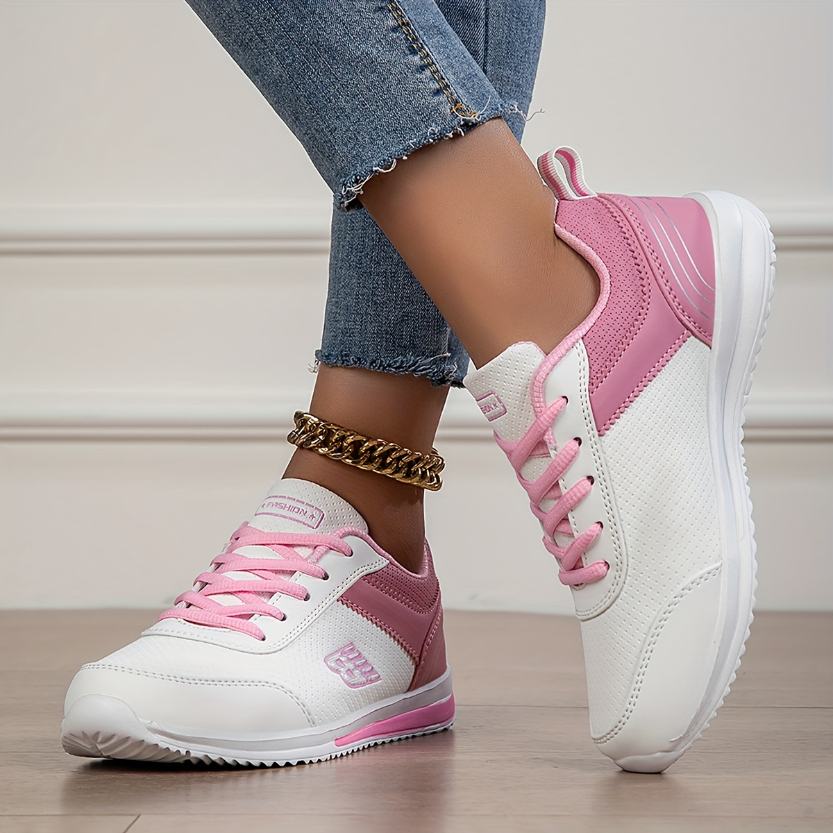 White Casual Sneakers for Women, Lightweight And Breathable, Affordable Running Shoes for Students, Comfortable for Daily Outings, Versatile Footwear., Women Shoes