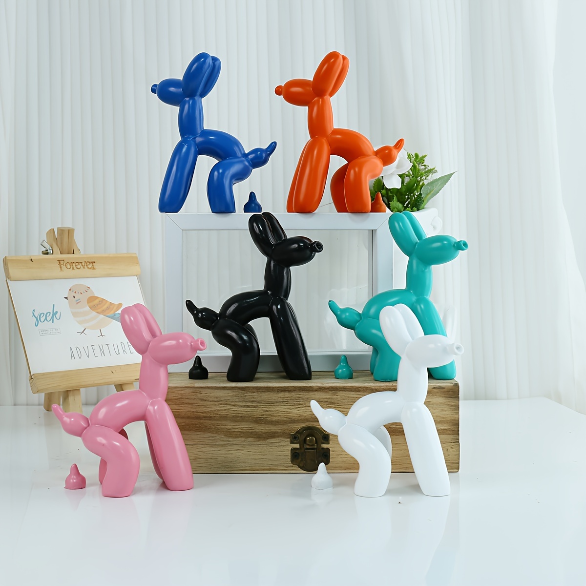 

1pc, Balloon Dog Sculpture With Cartoon Poop Detail, Classic Resin Home Decor, Modern Entryway Accent, 9cm/3.54in Height, Living Room Ornament, Art Craft Display