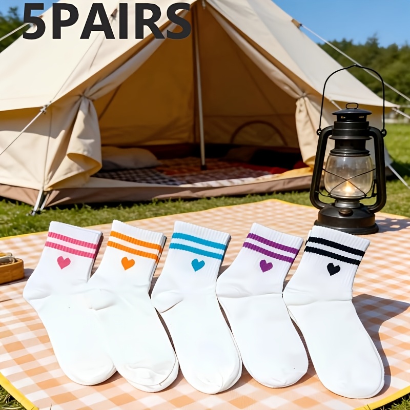 E-shop 5 Paar Love Wadenhohe Socken, geeignet für erwachsene Frauen, einfache modische trendige Socken, vielseitig für Arbeit, Dates Reisen in allen