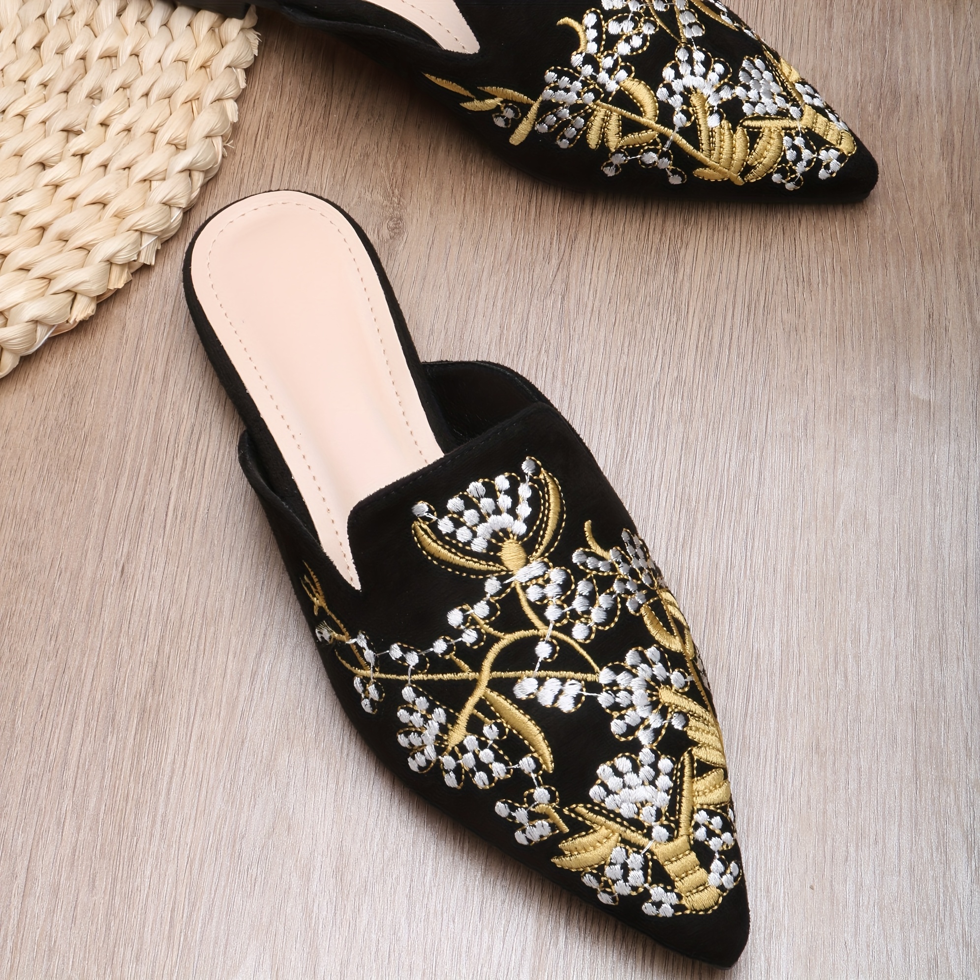 Women's Flat Slippers, New Summer Style, Chinese-style Cool Slippers, Half-slip Shoes for Women, Suitable for Outdoor Wear, Women Shoes