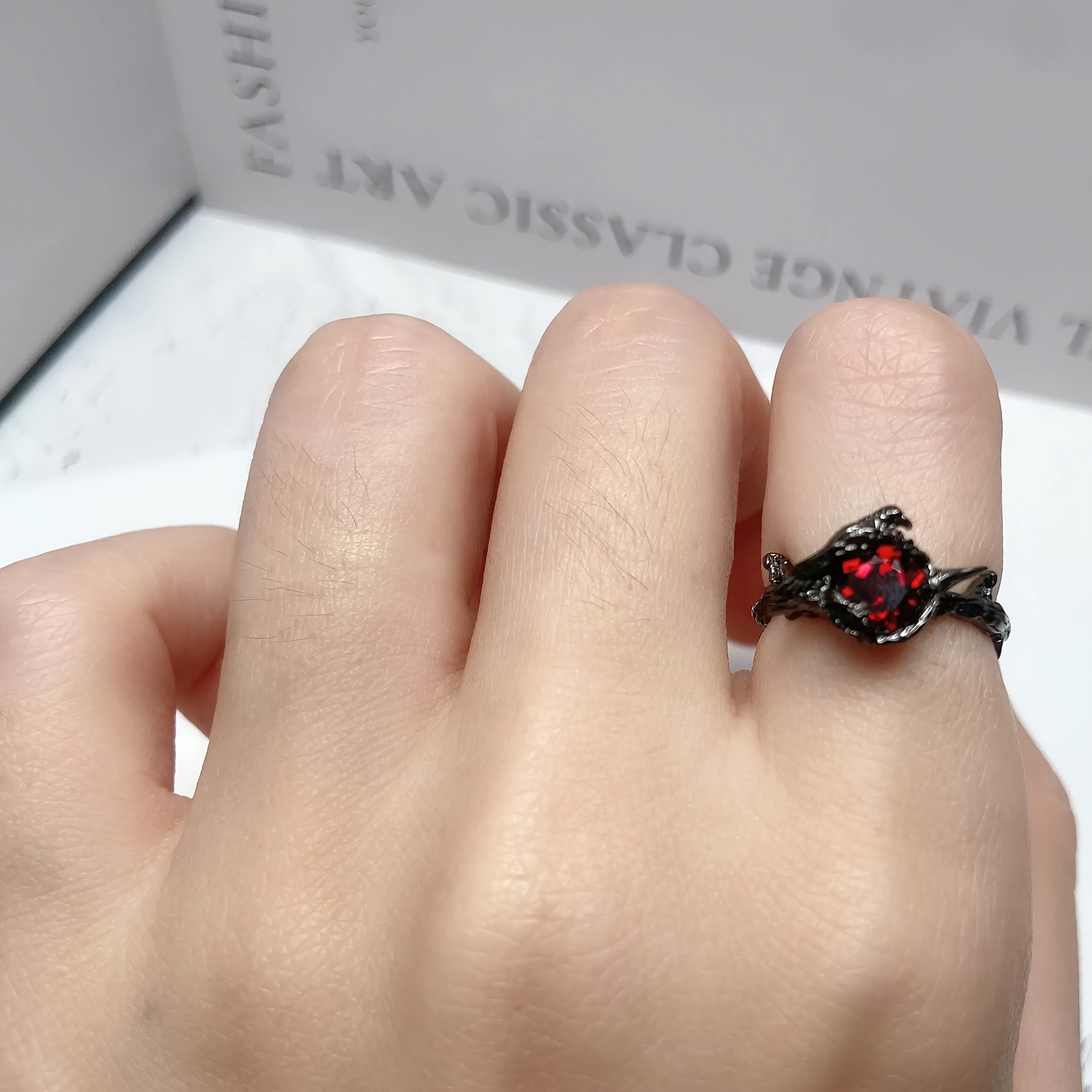 A Stylish Vintage-inspired Crow Ring With A , Adjustable A28