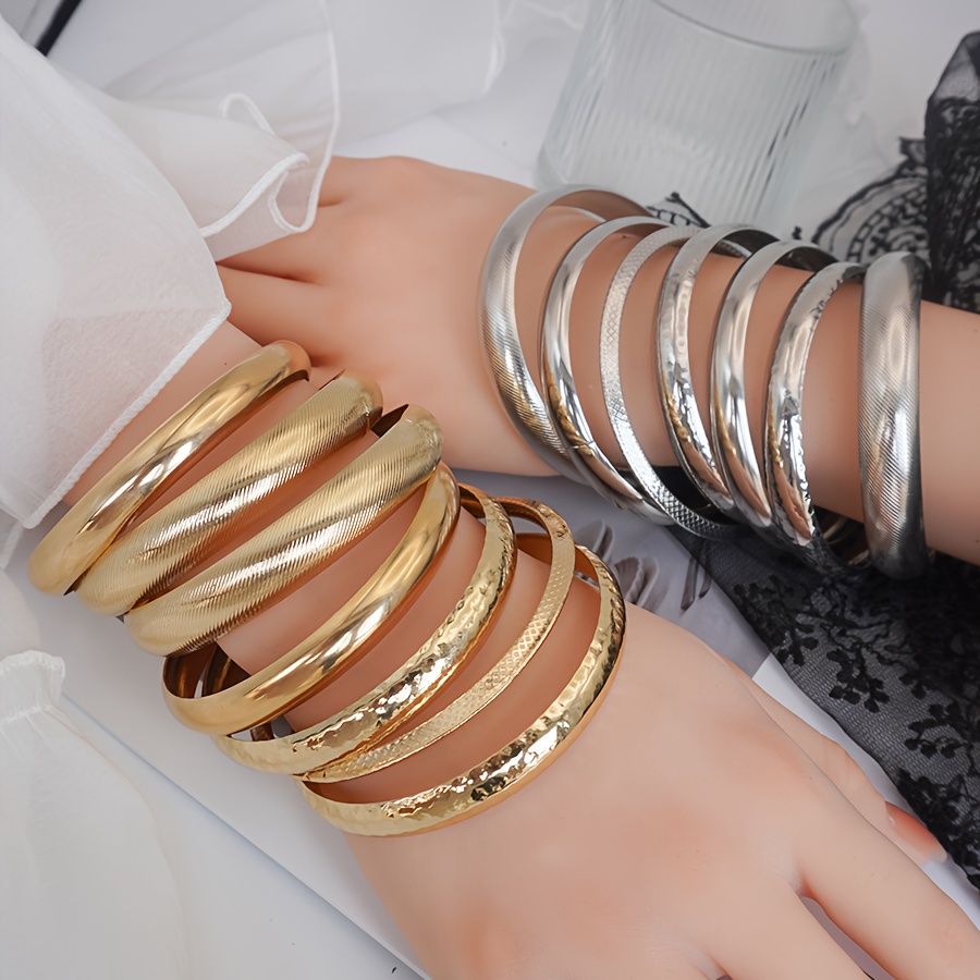 7pcs Vintage Individual Wide Stackable Golden Bracelets