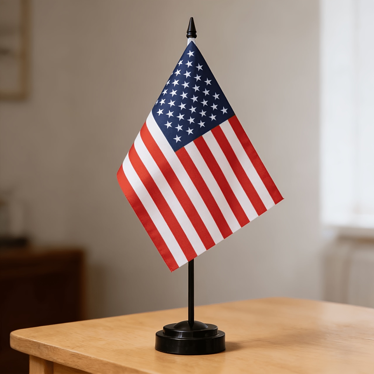 TEMU 2pcs, Drapeaux de Table Américains Premium, Base Solide, Mât Solide, Longueur de Drapeau 8.27In, Largeur 5.51In, Convient pour Chambre, Bureau,