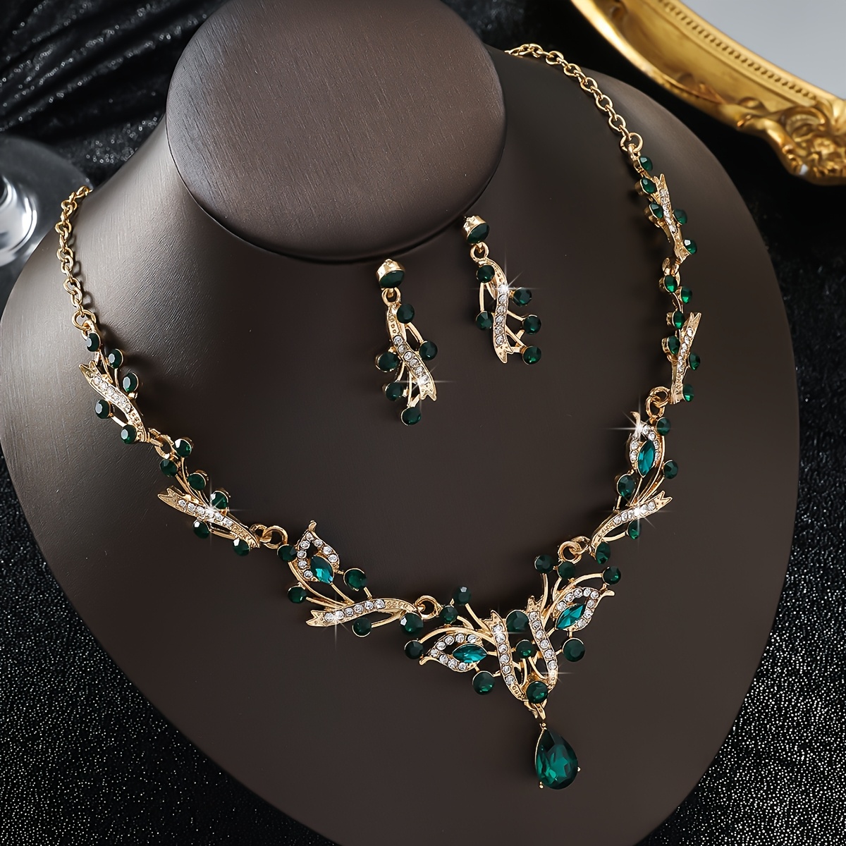 TEMU Ensemble de bijoux vintage doré pour femmes | Collier et ensemble de boucles d'oreilles avec pendentif de goutte de , bijoux décoratifs élégants