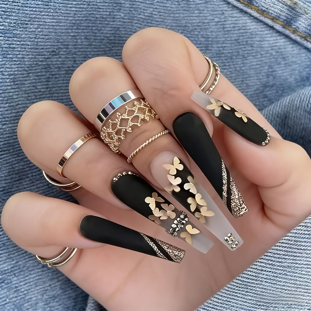 TEMU Ensemble de 24 faux ongles noirs mats avec papillon doré et strass à paillettes, faux ongles longs de cercueil
