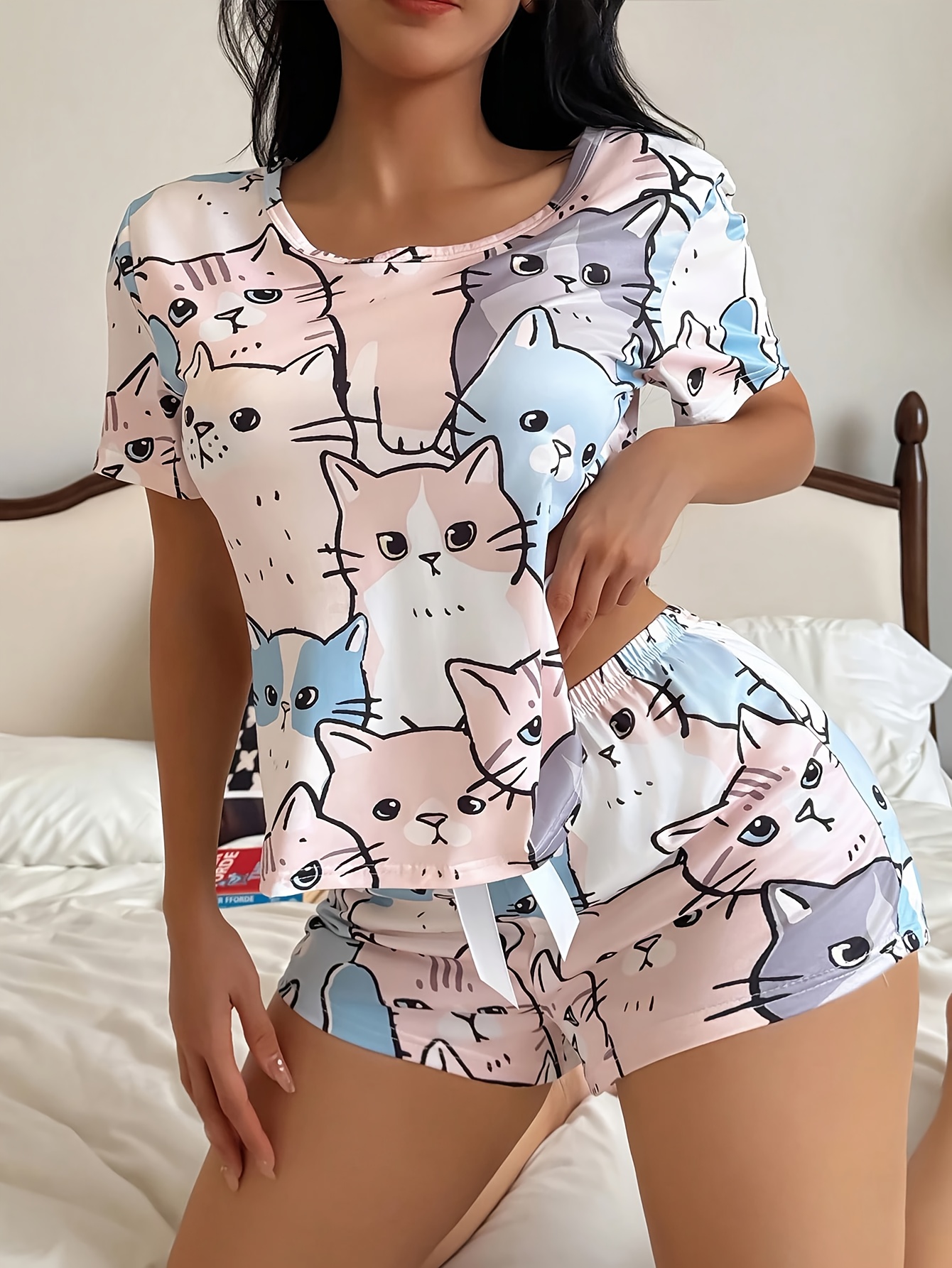 Women's 2pcs Pajama Set, Casual and Cute Cat-Themed Pajama Set, Soft Loose-Fit Top with Elastic-Waist Wooden Shorts, Machine Washable and Dry Cleanable, the Perfect Pajama Choice, Elegant Set for Festive Elegant Women's Wear