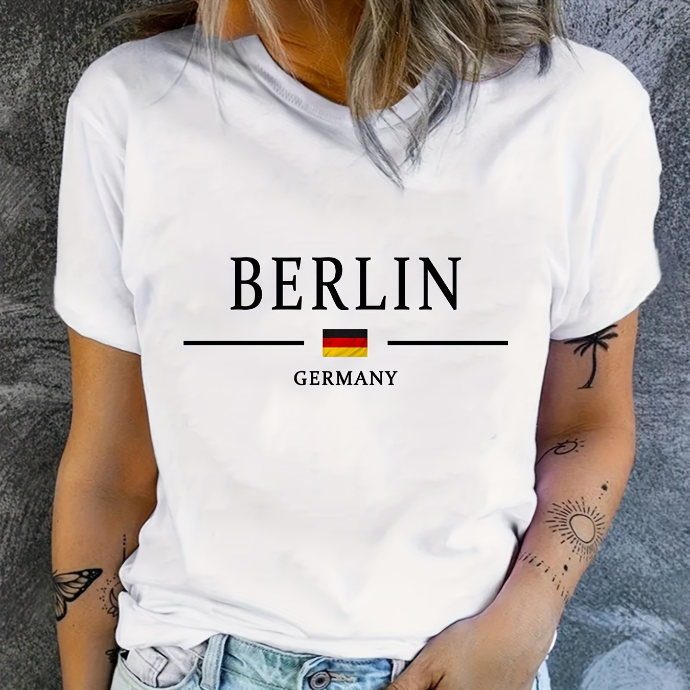 

Berlin Germany Iron-on Transfer Decal, Black Polyurethane Diy Heat Press Applique For T-shirts, Jackets, Pants - Single Pack