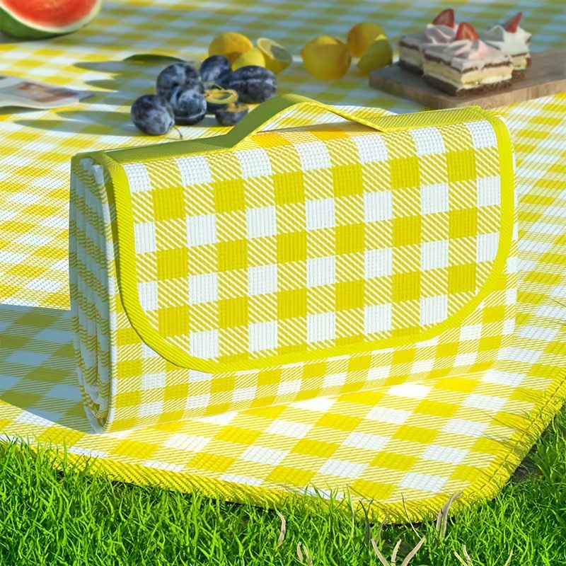 

Large Outdoor Picnic Blanket, (200 X 200cm), Water-resistant Moisture-proof Mat, Portable & Extra-thick For Camping, Beach , Grass Lawn, Spring Outings, Seats 6-8 People