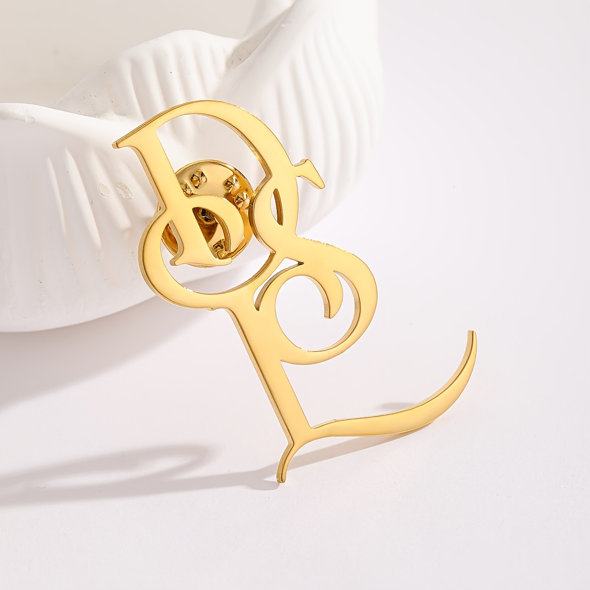 TEMU Elegant Custom Stainless Steel 3 Letter Pin, Personalized Couple's Lapel Pin, Fashionable Jewelry Accessory, Suitable For Suits