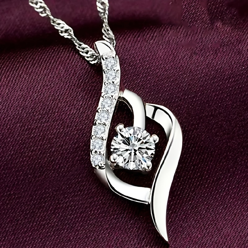 

New Pendant Temperament Women's Necklace
