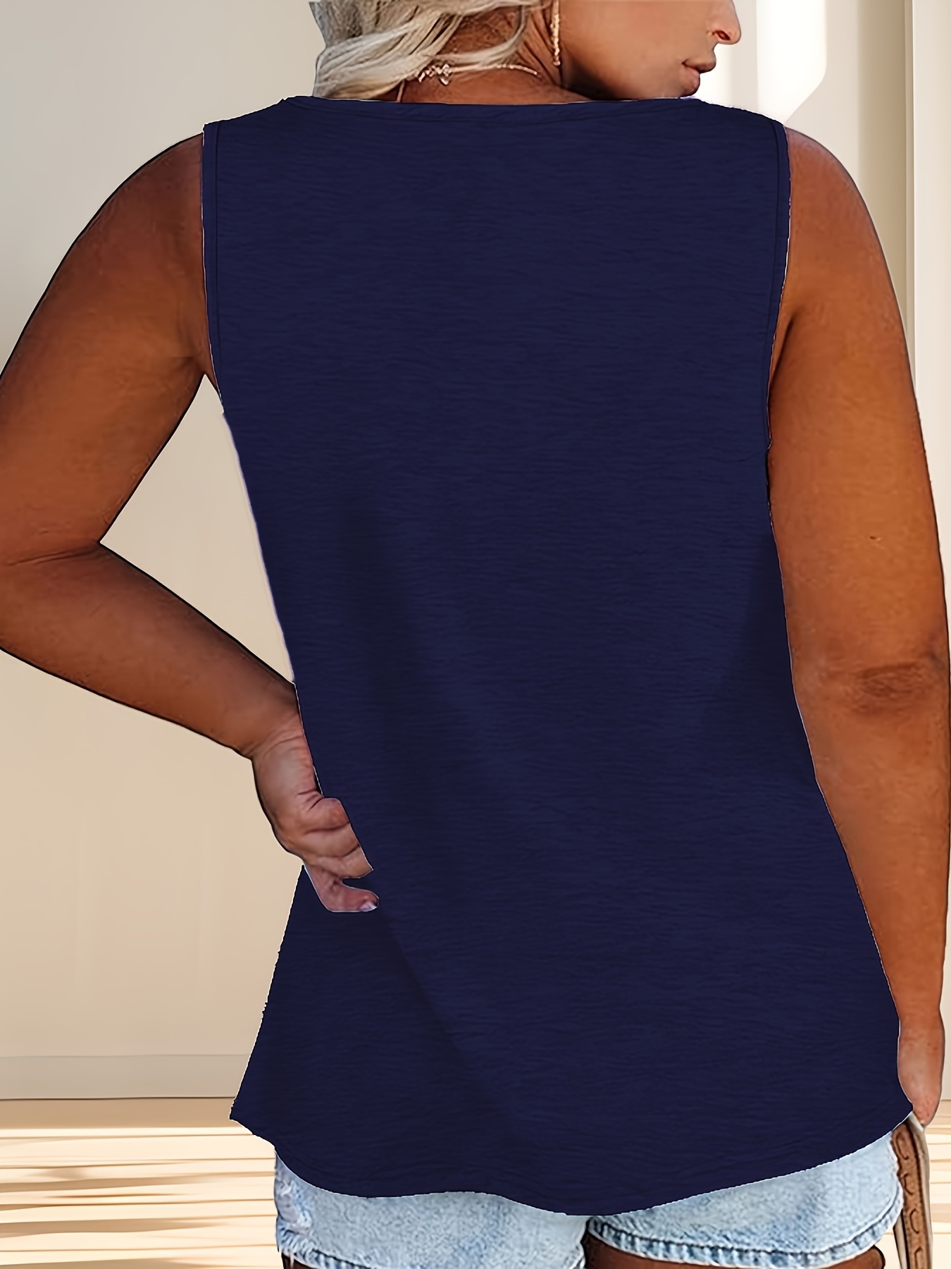 Women'S Plus Size Casual Tank Top with Button Detail - Sleeveless, Solid Color, Stretchy Fabric, Crew Neck, Oversized Fit for Summer Outings, Comfortable Clothing | Relaxed Fit Top | Medium Stretch Materia