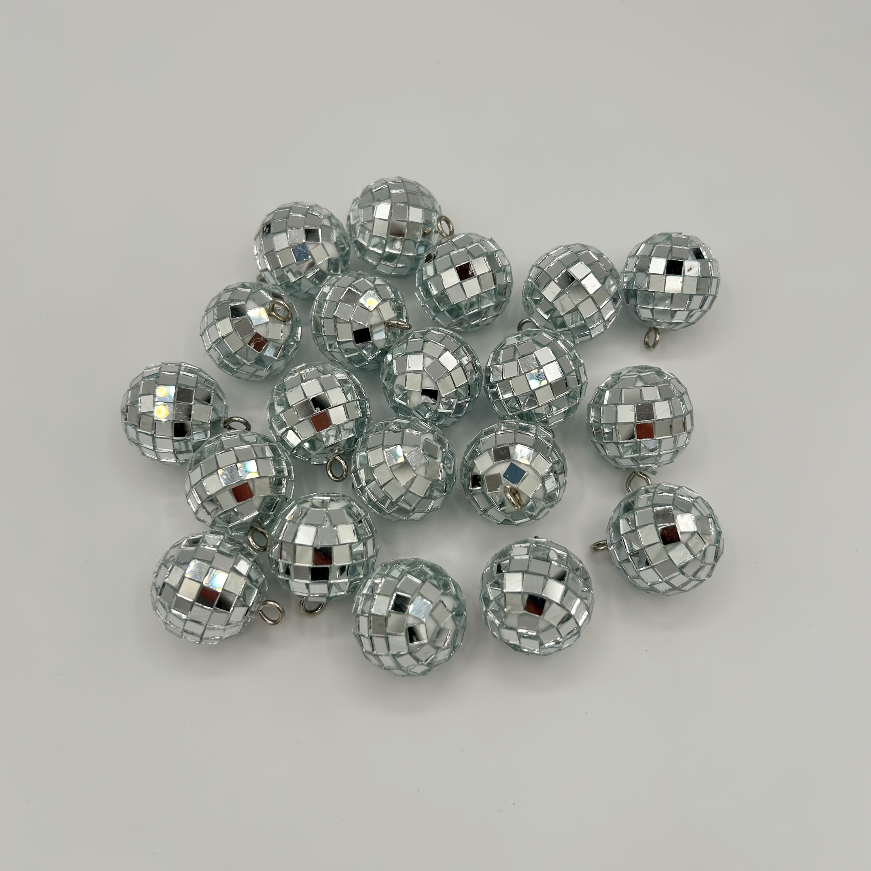 20pcs Hanging Mirror Disco Ball Decorations Carnival Multicolor Silvery Mini Balls 70s Disco Party Supplies Christmas Festive
