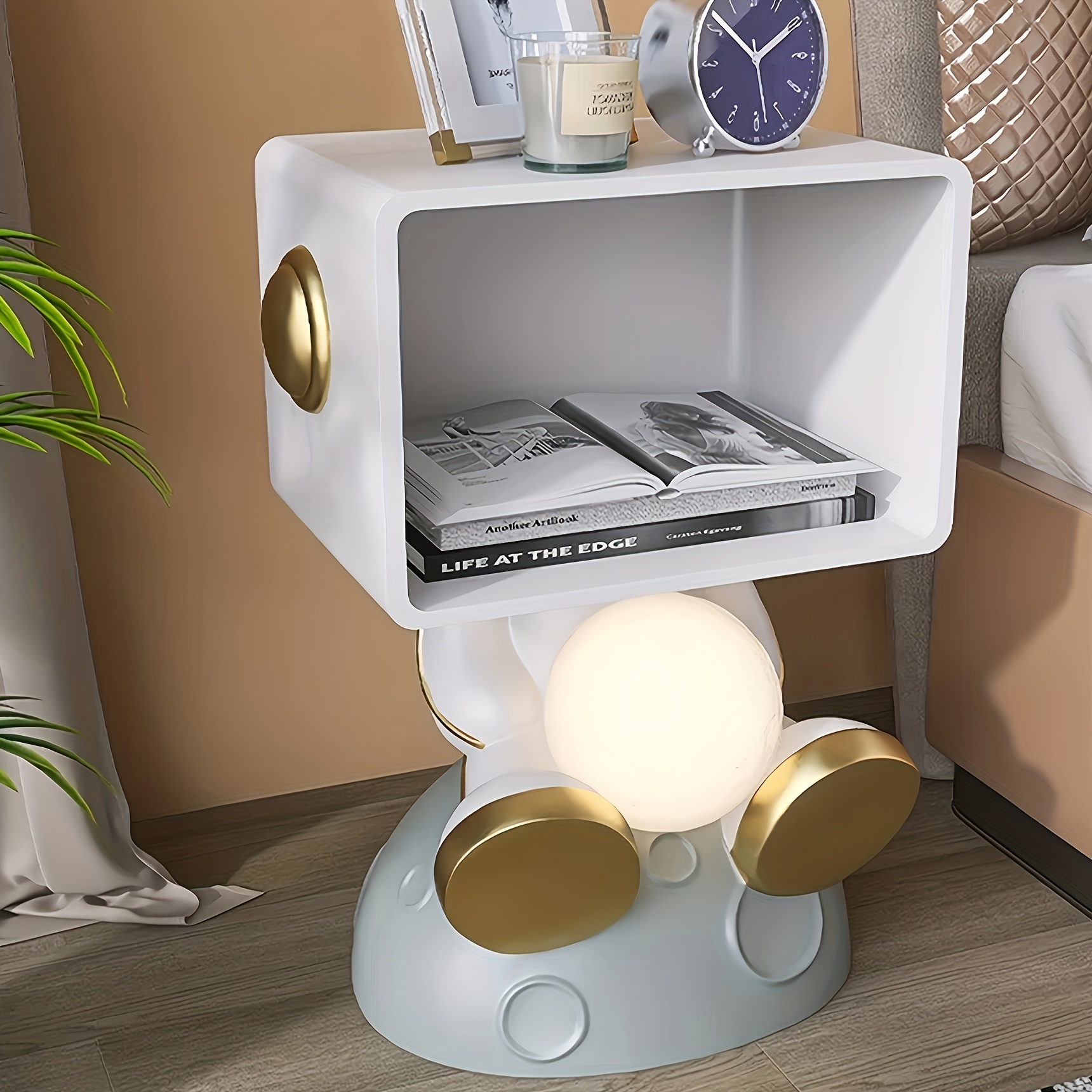 Astronaut Bedside Table, Large Storage Space, Suitable for Bedroom, Decorated with Cartoon Family Style