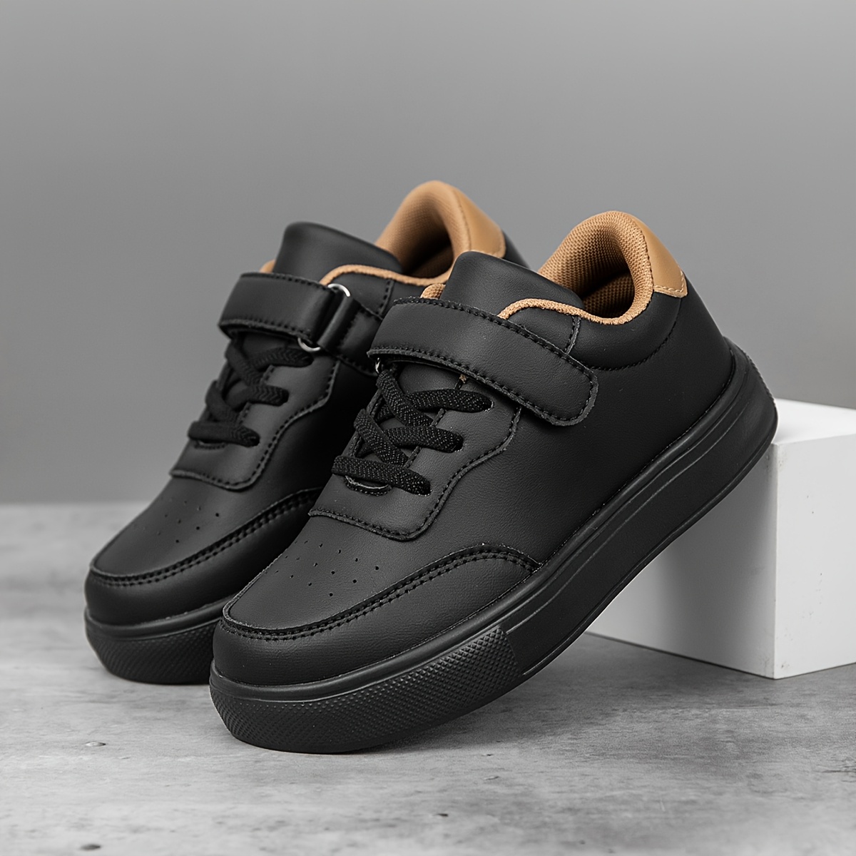 1 Par Zapatillas Bajas YAMEPP para Niños - Ligeras, Transpirables y de Sintético con Cierre Ajustable de, Suela Antideslizante de EVA y Detalles de Costuras Duraderas para Niños y Niñas, Zapatos Casuales para Senderismo al Aire Libre para Todas las Estaciones, Zapatillas de Senderismo para Niños, Calzado Infantil, Calzado Deportivo Infantil, Calzado de Ajuste Seguro, Zapato para Niño, Zapatilla para Niño, Zapato Escolar para Niño, Patines para Niña, Zapatillas para Niños, Zapatilla/entrenador