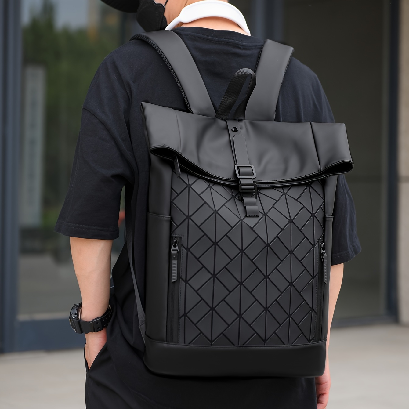 Fashionable Solid Color Adjustable Shoulder Strap with Zipper Closure, Suitable for Carrying on a Trolley Case. This Men'S Casual And Minimalist Backpack Is Ideal for Daily Use, Business Trips