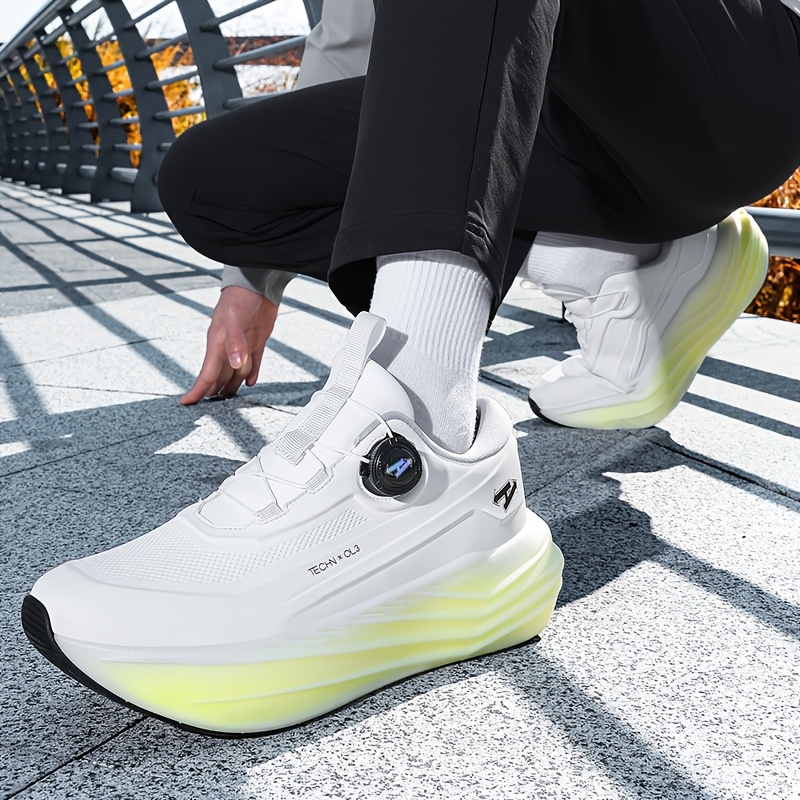 [Sneakers] New Lightweight Breathable Running Shoes for in Black, Designed for Spring And Summer, Perfect for Young Athletes