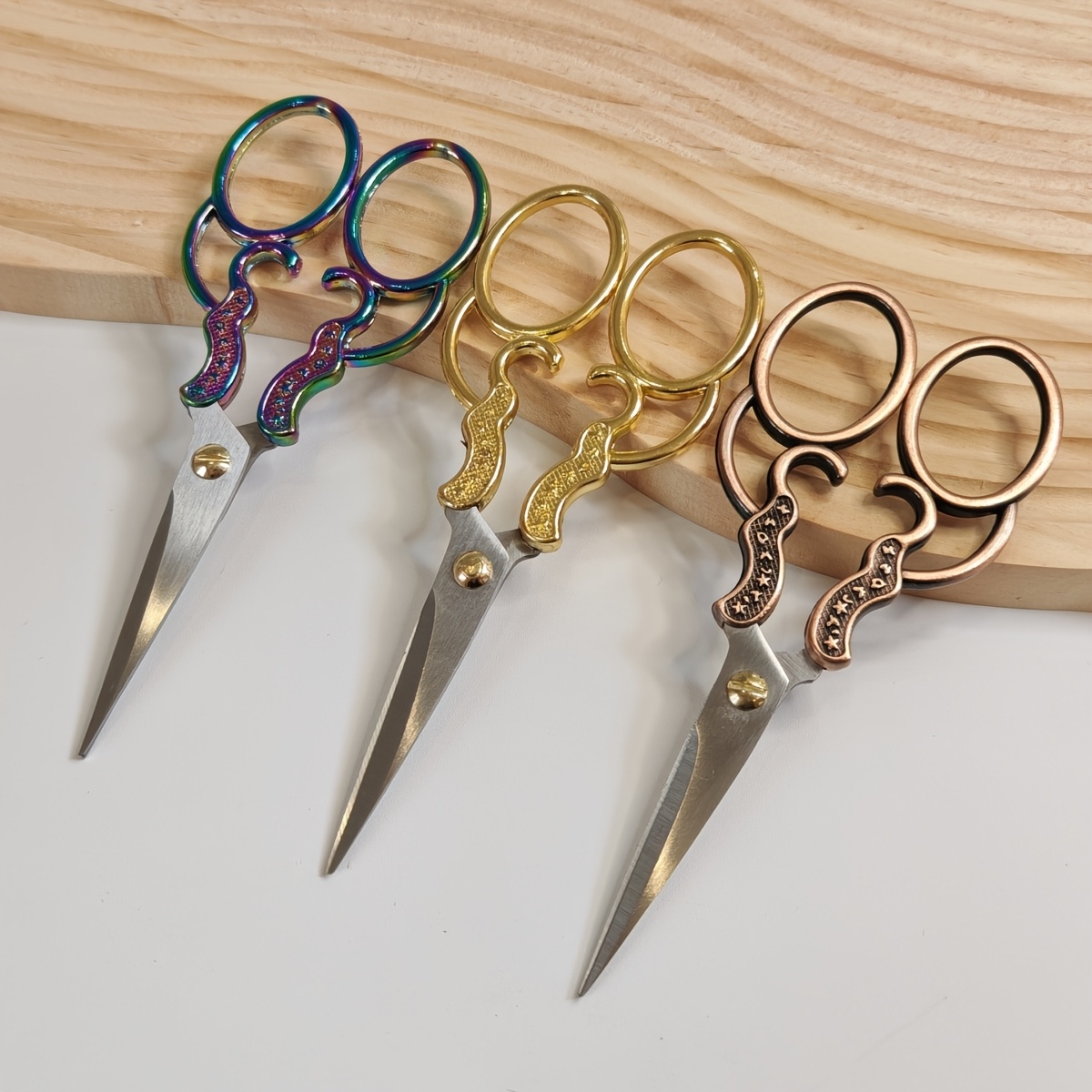 

1pc Stainless And Phoenix Design Scissors, Antique Pointed Head, Small And Embroidery Scissors For Handcrafts, Alloy Craft Scissors